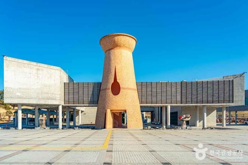 함안 말이산 고분군, 산등성이를 따라 길게 늘어선 아라가야 고분